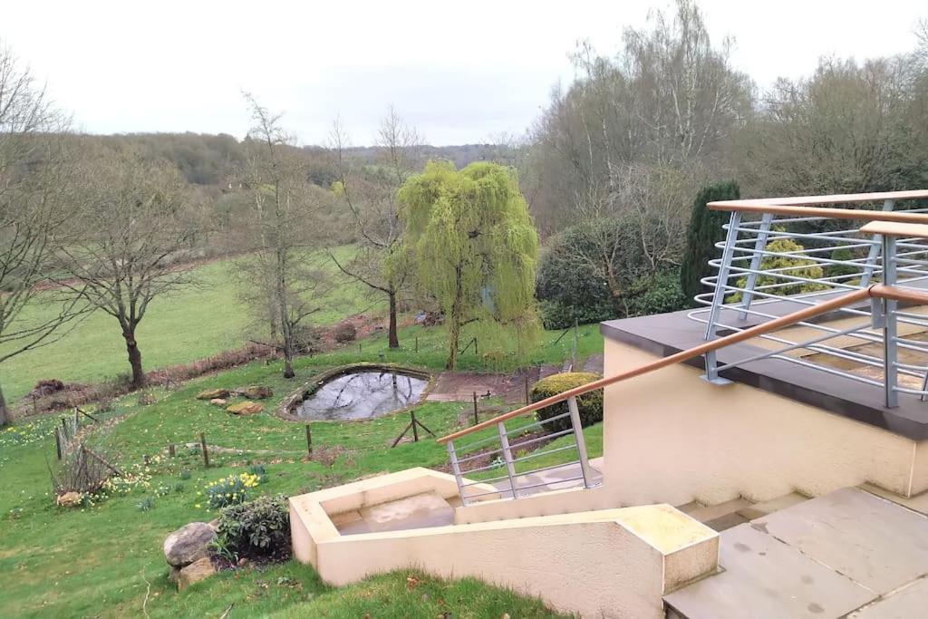 Modern Country Villa, Stunning Gardens And View Royal Tunbridge Wells Bagian luar foto