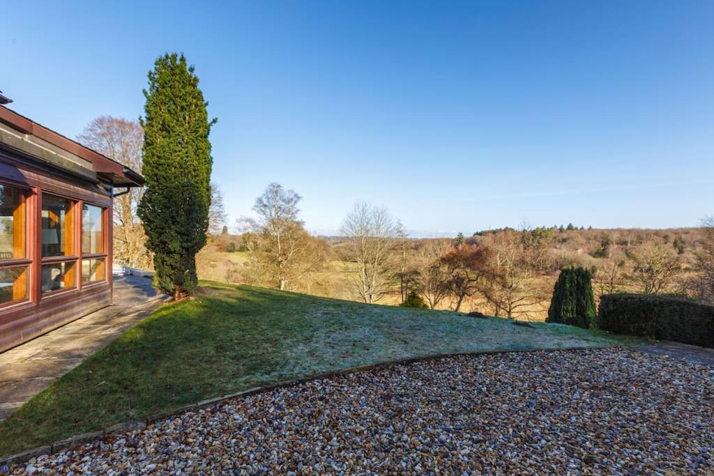 Modern Country Villa, Stunning Gardens And View Royal Tunbridge Wells Bagian luar foto